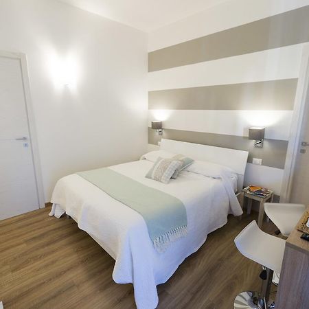 Suite Simonetta Sarzana Exterior photo